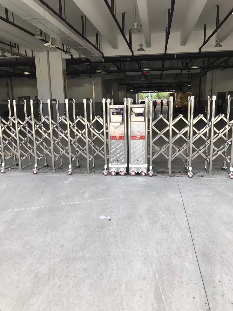 上海交通投資集團(tuán)有限公司電動伸縮門安裝已完成！